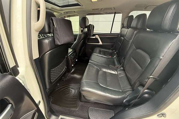 2016 Toyota Landcruiser Sahara VDJ200R