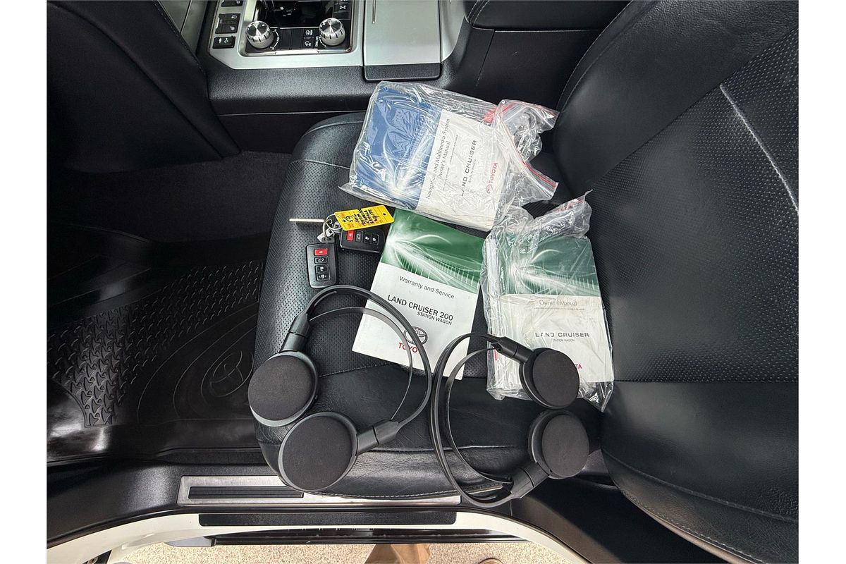 2016 Toyota Landcruiser Sahara VDJ200R