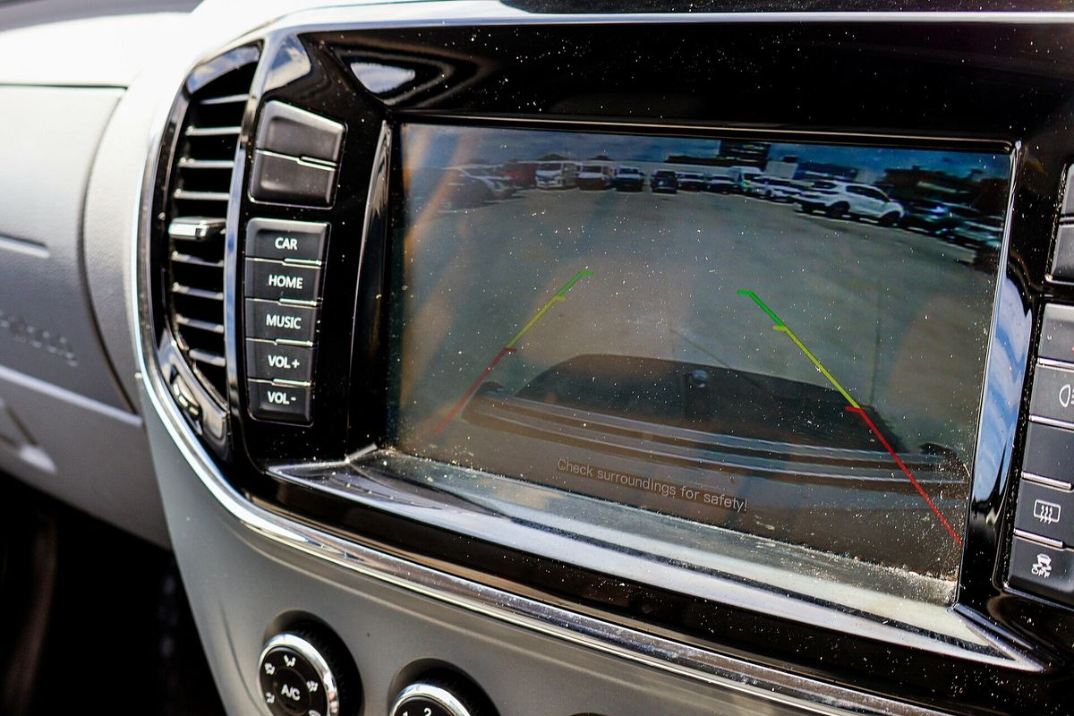 2022 LDV V80 LWB Mid Roof