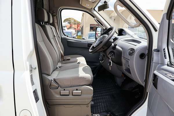 2022 LDV V80 LWB Mid Roof