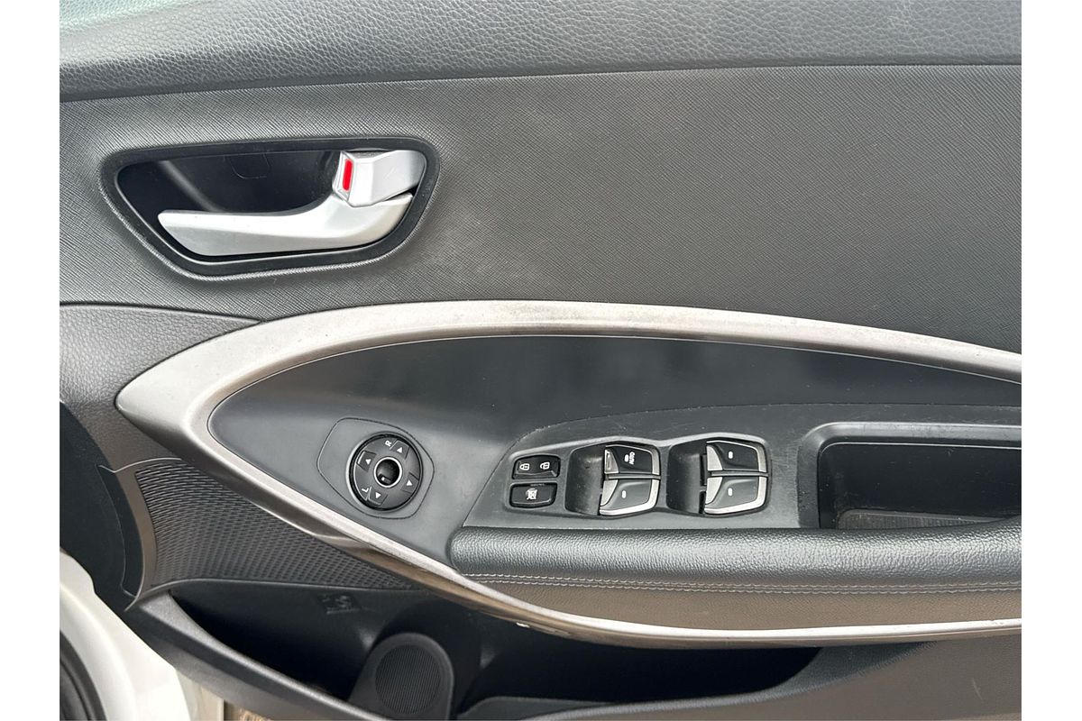 2016 Hyundai Santa Fe Active DM3 Series II