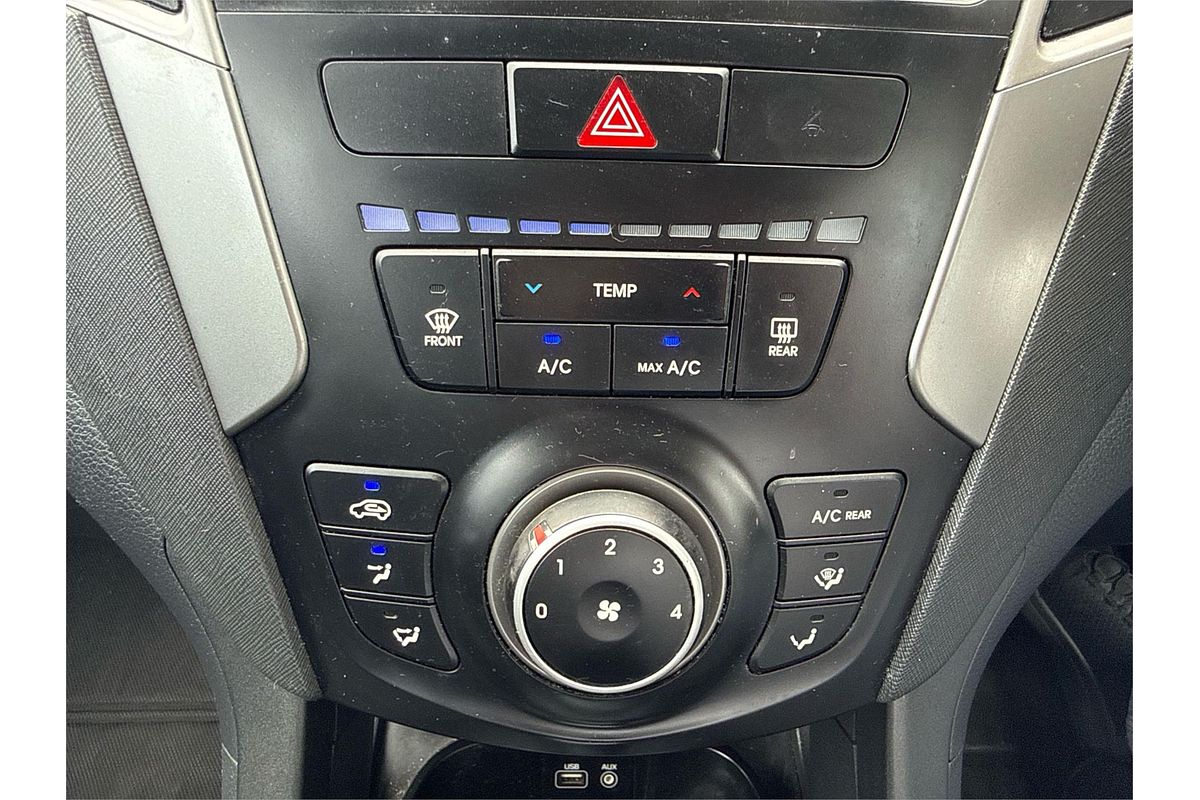 2016 Hyundai Santa Fe Active DM3 Series II