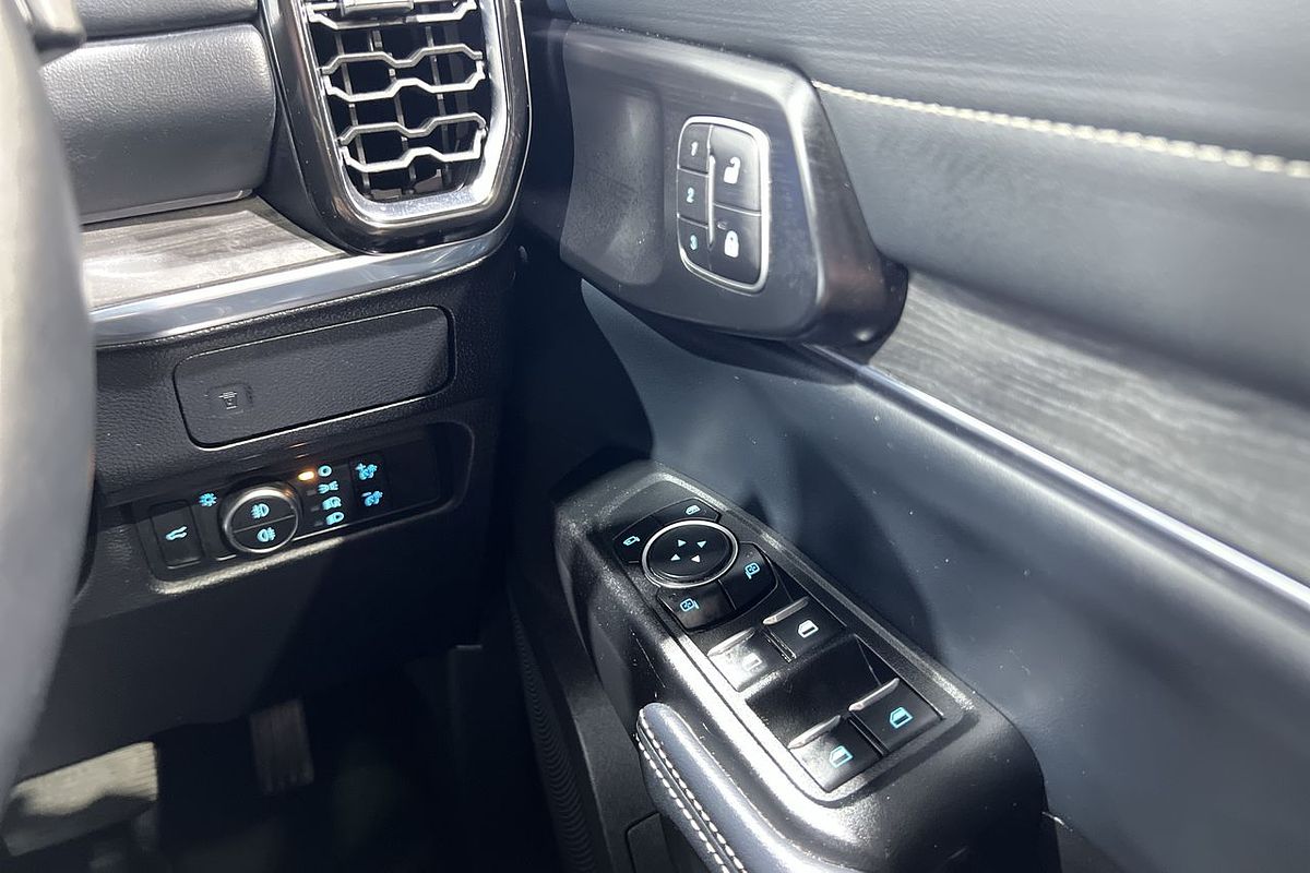 2024 Ford Everest Platinum 3.0L