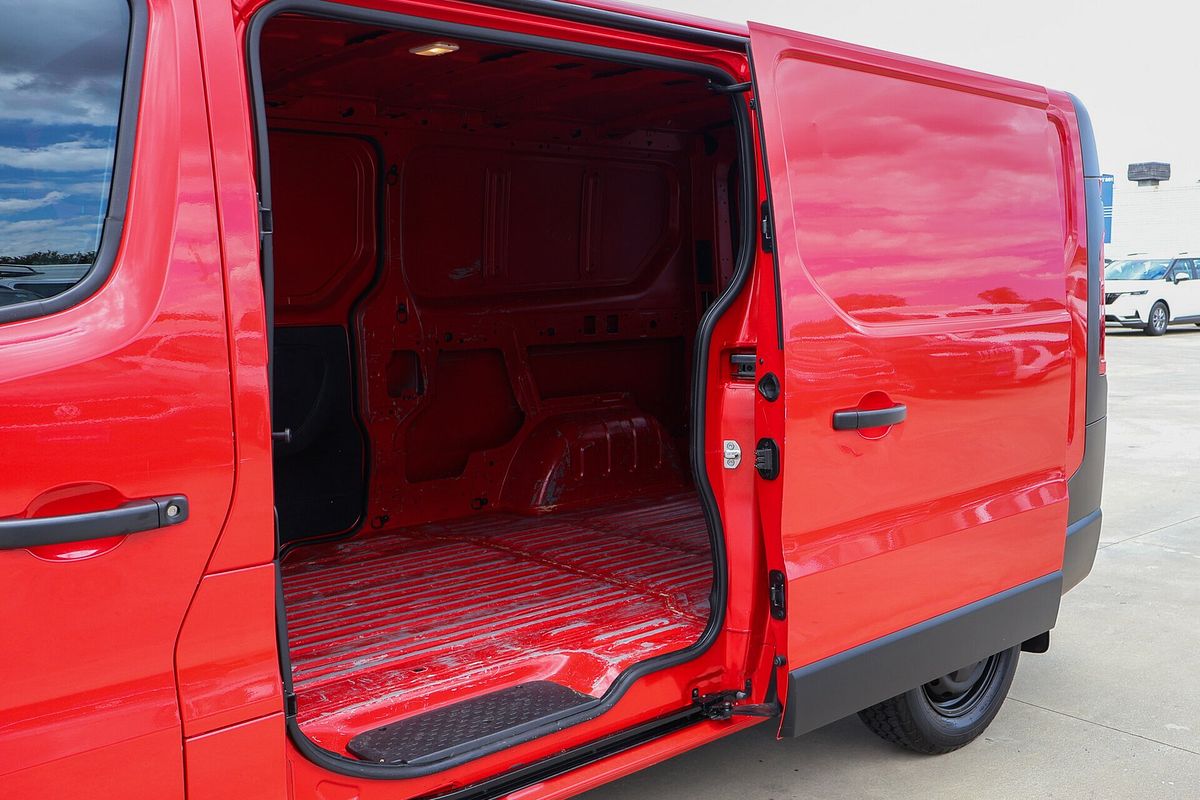 2022 Mitsubishi Express GLX SN LWB