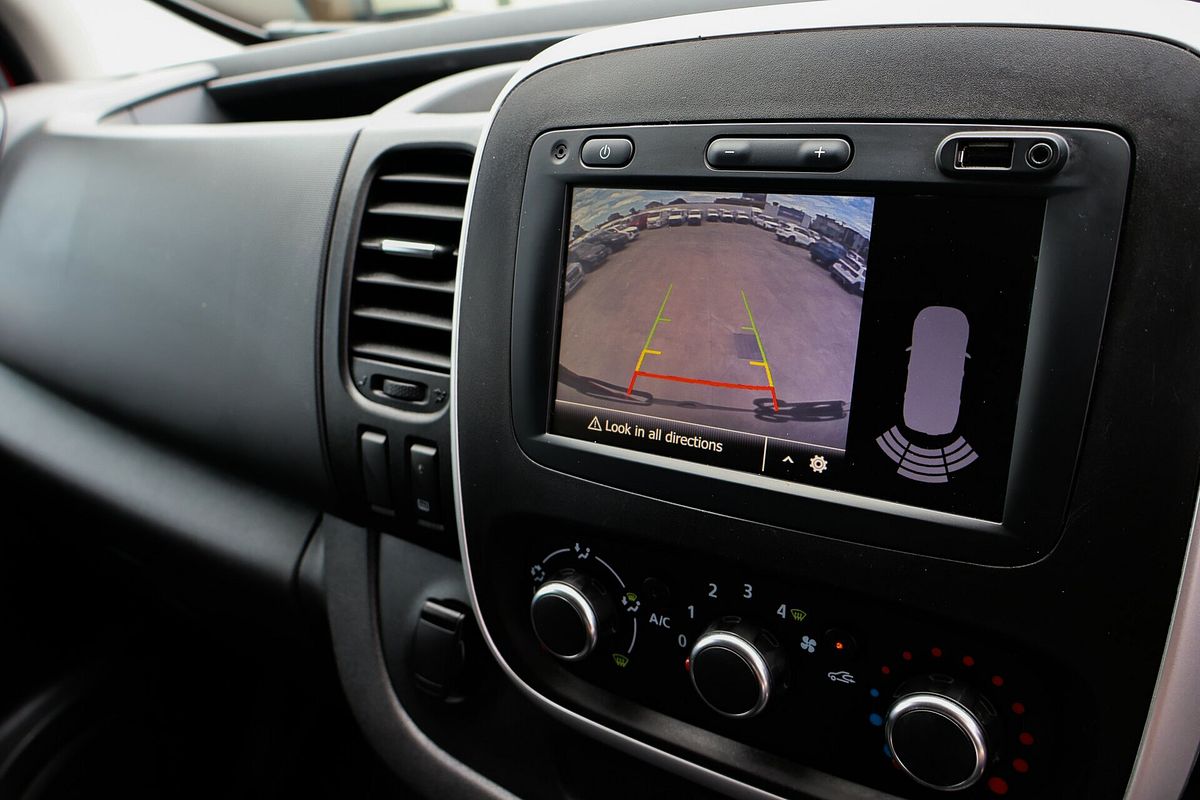 2022 Mitsubishi Express GLX SN LWB