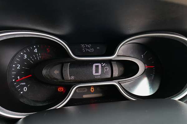 2022 Mitsubishi Express GLX SN LWB