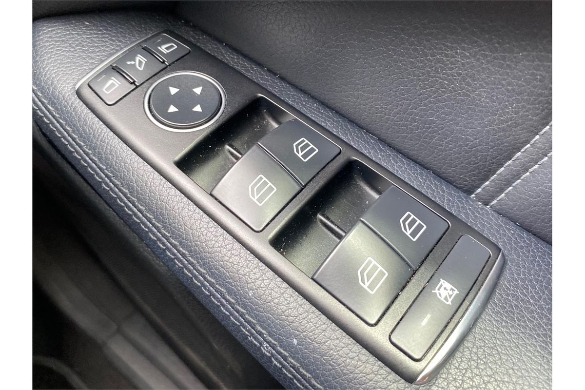 2013 Mercedes-Benz E-Class E250 CDI BlueEFFICIENCY Avantgarde W212