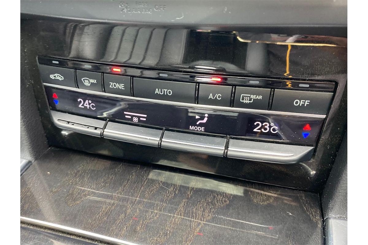 2013 Mercedes-Benz E-Class E250 CDI BlueEFFICIENCY Avantgarde W212