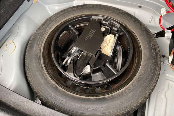 2013 Mercedes-Benz E-Class E250 CDI BlueEFFICIENCY Avantgarde W212