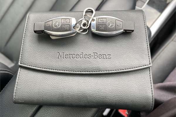 2013 Mercedes-Benz E-Class E250 CDI BlueEFFICIENCY Avantgarde W212