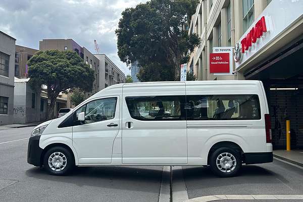 2019 Toyota Hiace Hiace Bus SLWB 2.8L T Diesel Automatic