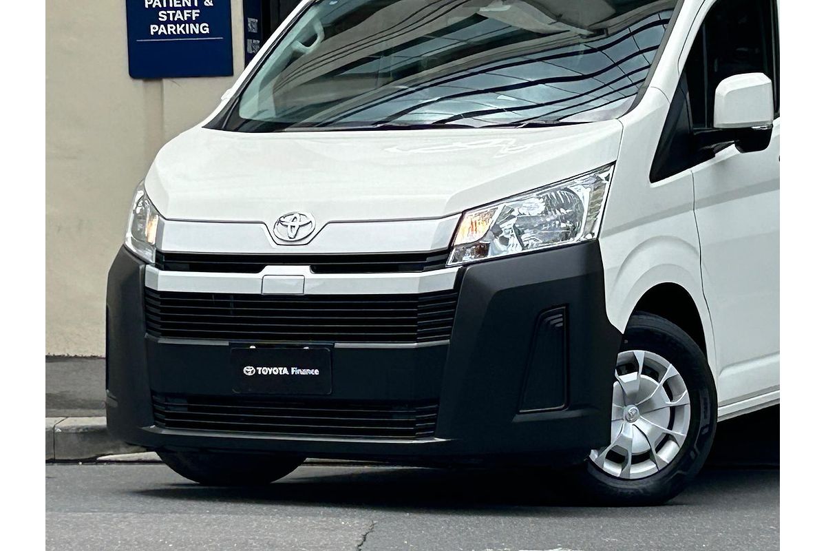 2019 Toyota Hiace Hiace Bus SLWB 2.8L T Diesel Automatic