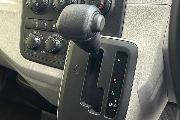 2019 Toyota Hiace Hiace Bus SLWB 2.8L T Diesel Automatic