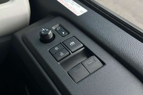 2019 Toyota Hiace Hiace Bus SLWB 2.8L T Diesel Automatic