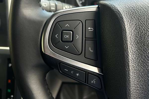 2019 Toyota Hiace Hiace Bus SLWB 2.8L T Diesel Automatic