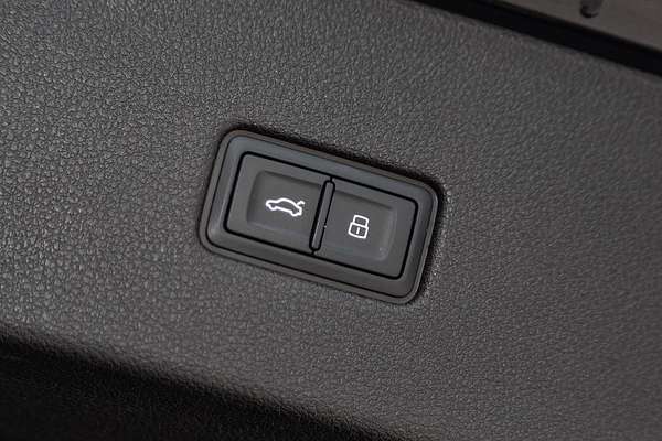 2020 Audi RS Q8 TFSI F1