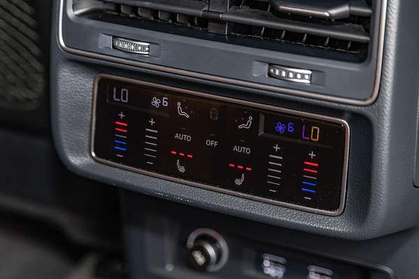 2020 Audi RS Q8 TFSI F1