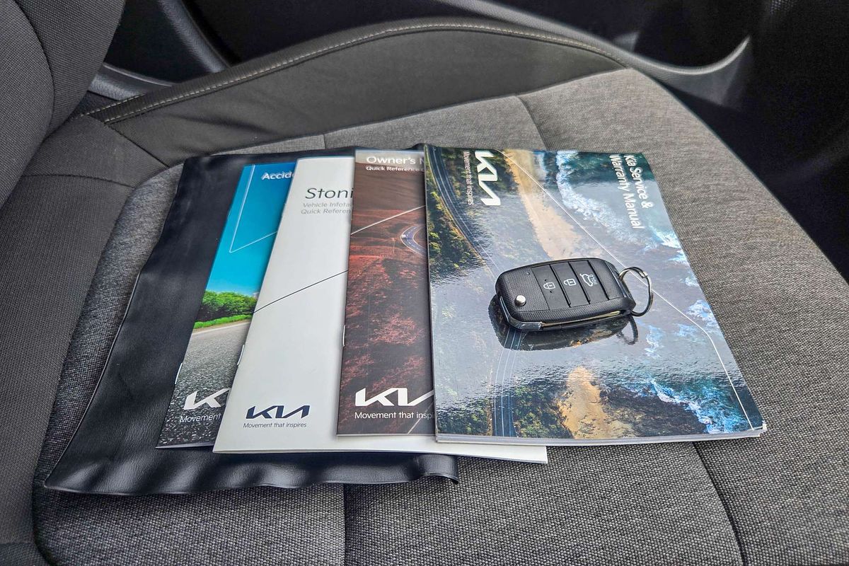 2022 Kia Stonic S YB