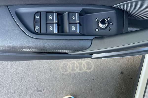 2024 Audi Q5 S line Prestige