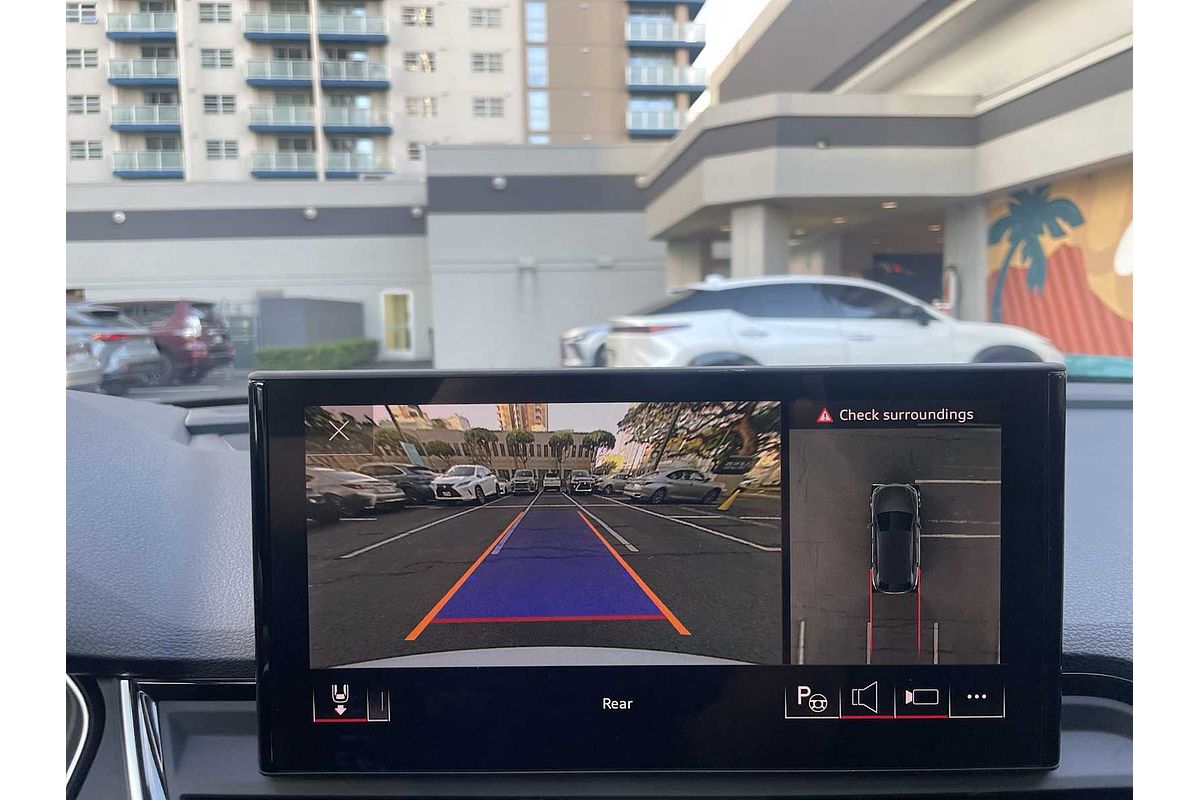 2024 Audi Q5 S line Prestige