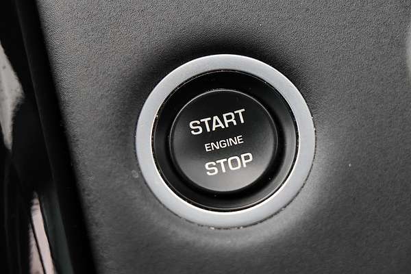 2020 Land Rover Discovery SD4 SE Series 5