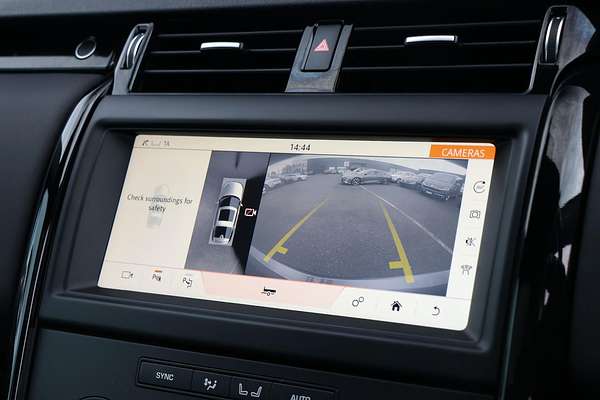 2020 Land Rover Discovery SD4 SE Series 5