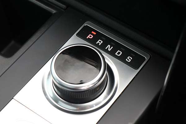 2020 Land Rover Discovery SD4 SE Series 5