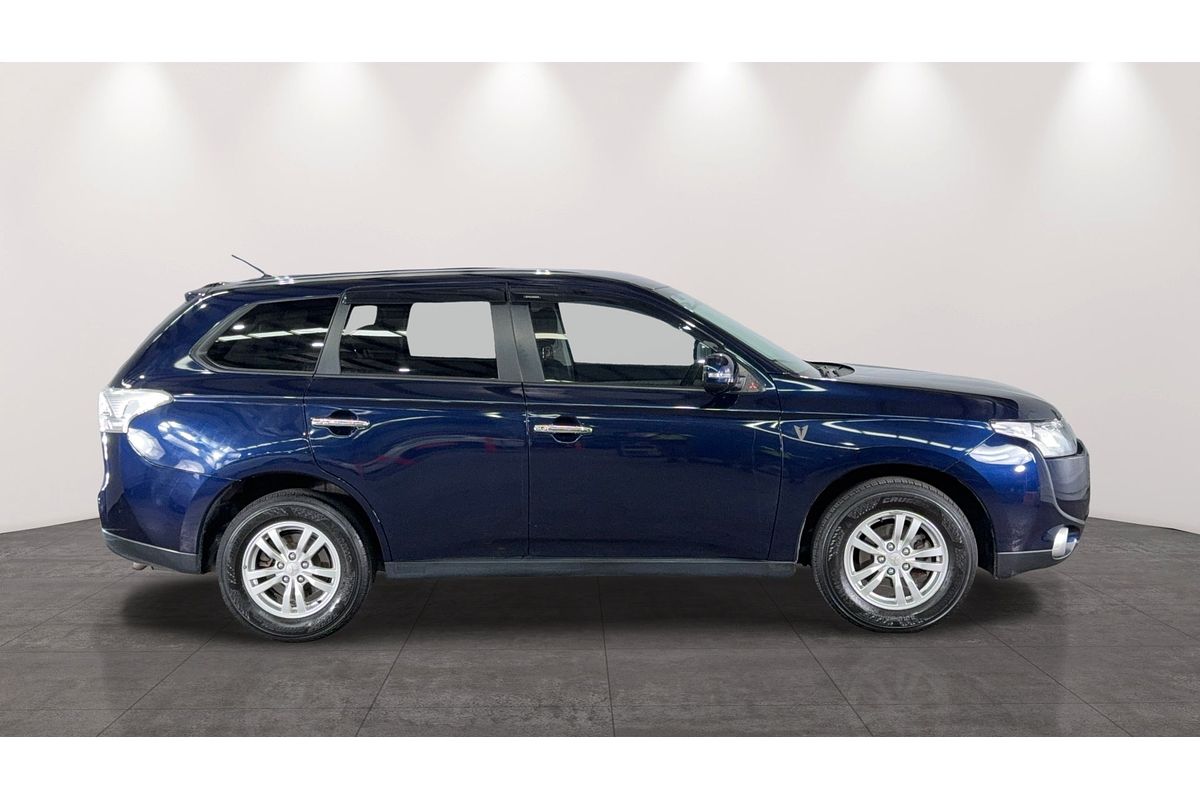 2013 Mitsubishi Outlander LS ZJ