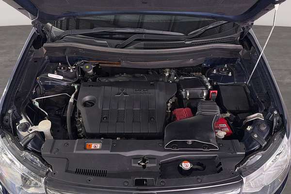 2013 Mitsubishi Outlander LS ZJ