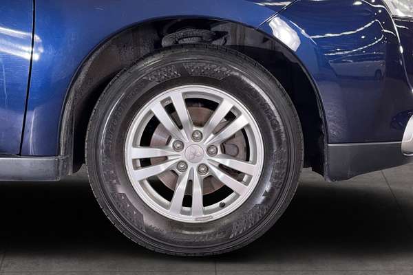 2013 Mitsubishi Outlander LS ZJ