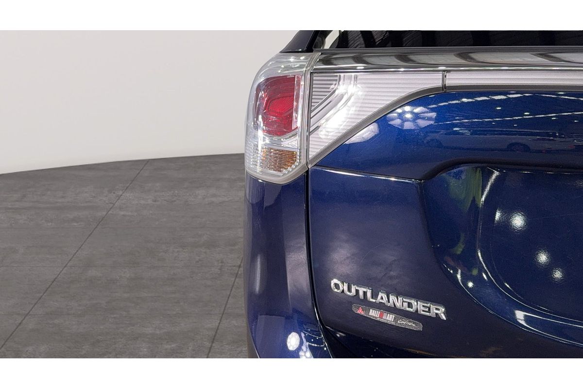 2013 Mitsubishi Outlander LS ZJ