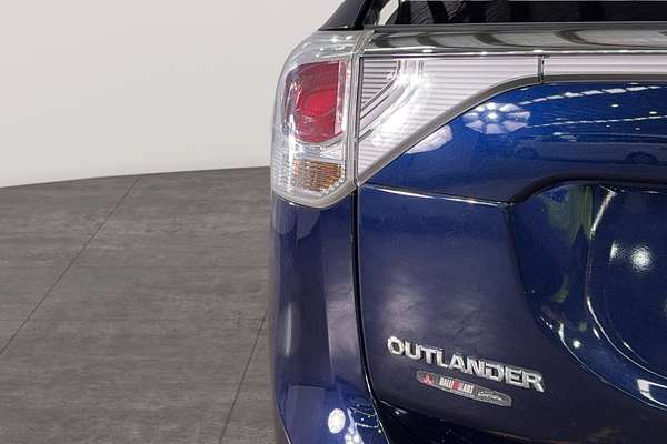 2013 Mitsubishi Outlander LS ZJ