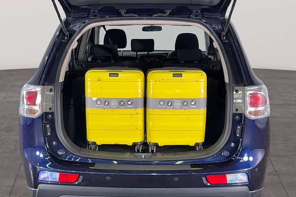 2013 Mitsubishi Outlander LS ZJ