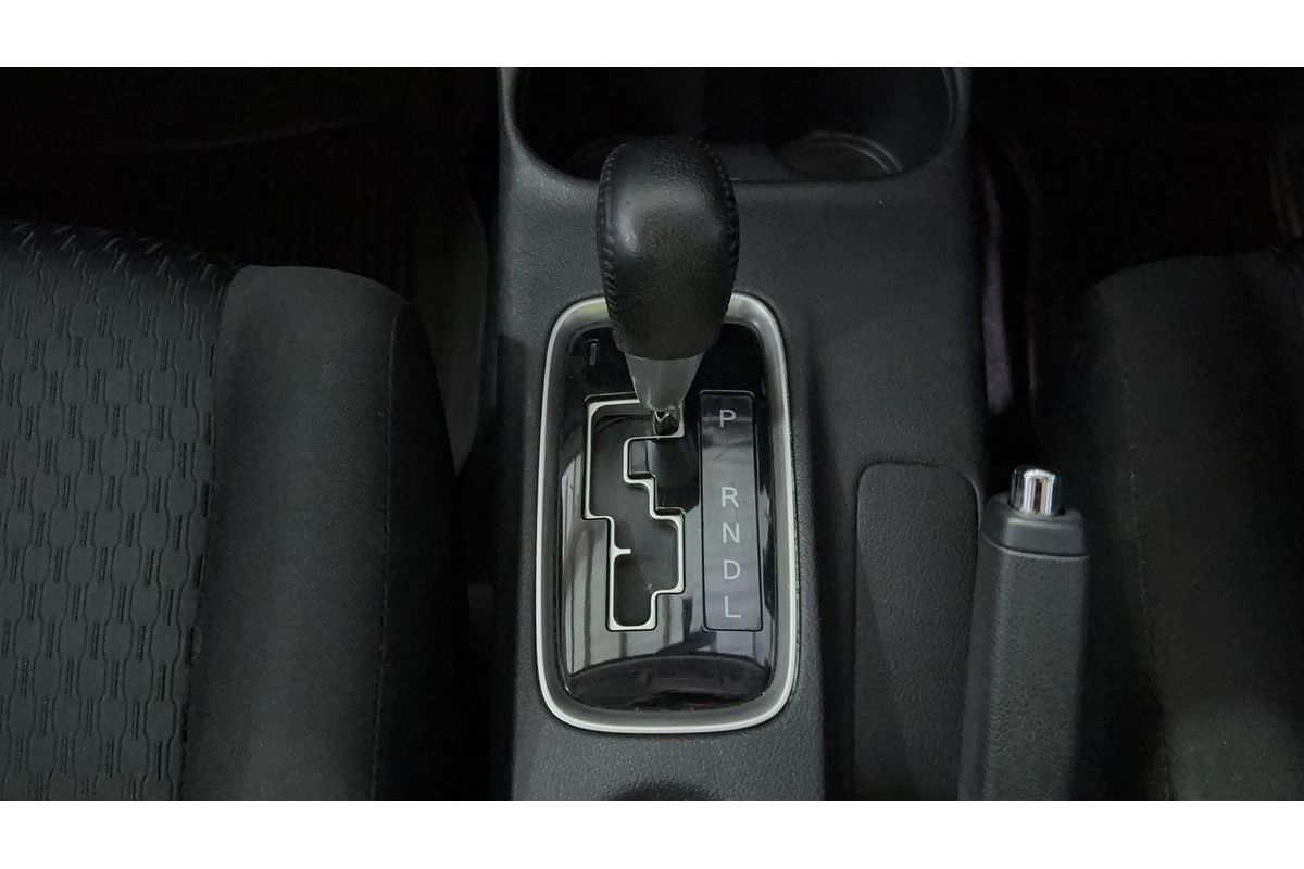 2013 Mitsubishi Outlander LS ZJ