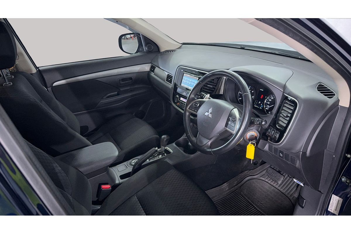 2013 Mitsubishi Outlander LS ZJ