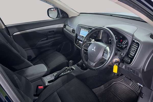 2013 Mitsubishi Outlander LS ZJ