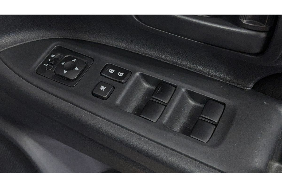 2013 Mitsubishi Outlander LS ZJ