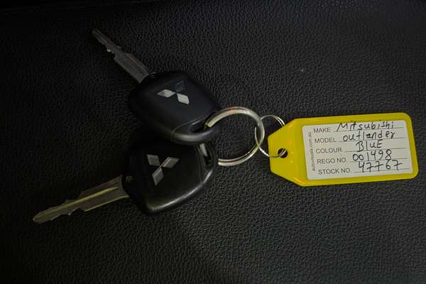 2013 Mitsubishi Outlander LS ZJ