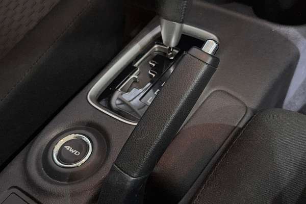 2013 Mitsubishi Outlander LS ZJ