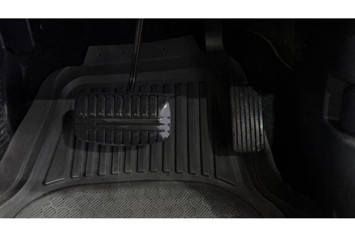 2013 Mitsubishi Outlander LS ZJ