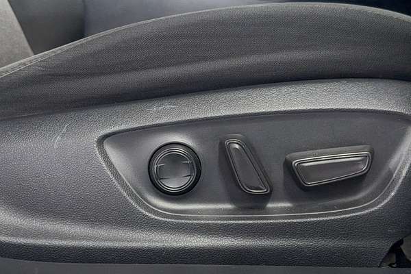 2020 Toyota Camry Ascent Sport AXVH71R