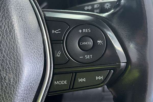 2020 Toyota Camry Ascent Sport AXVH71R