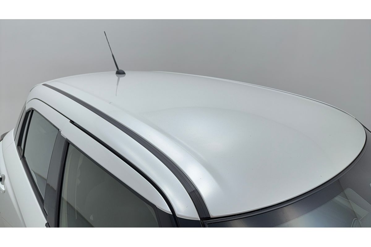 2024 Suzuki Swift Hybrid UZ