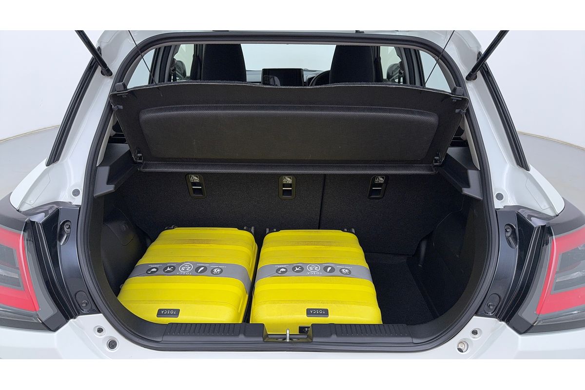 2024 Suzuki Swift Hybrid UZ