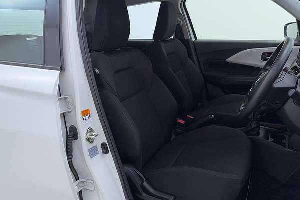 2024 Suzuki Swift Hybrid UZ