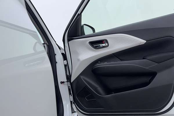 2024 Suzuki Swift Hybrid UZ