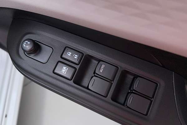 2024 Suzuki Swift Hybrid UZ