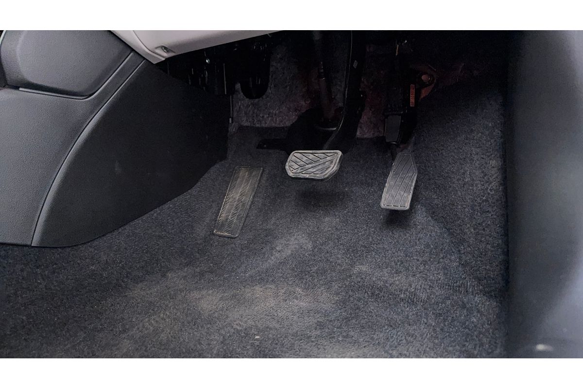 2024 Suzuki Swift Hybrid UZ