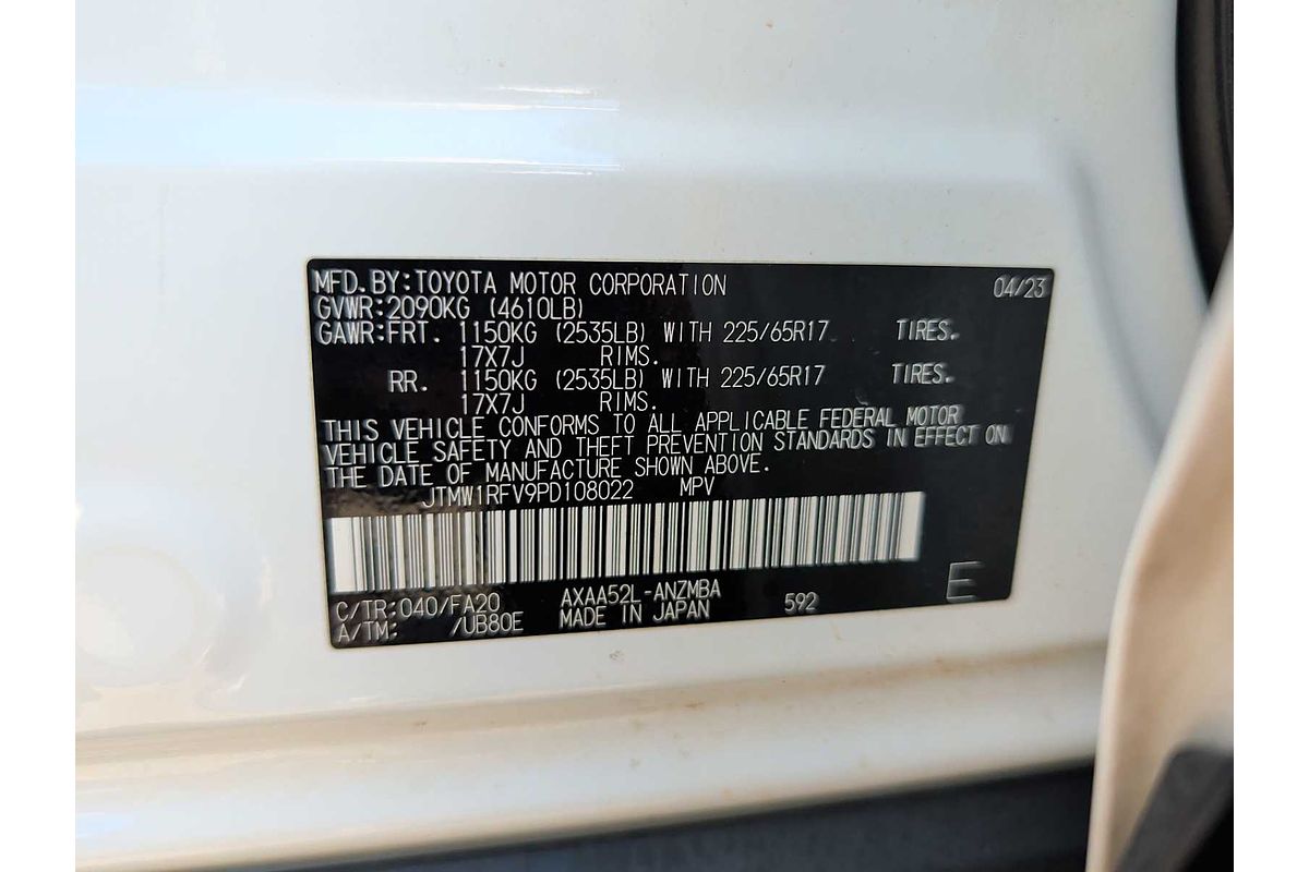 2023 Toyota RAV4 XLE