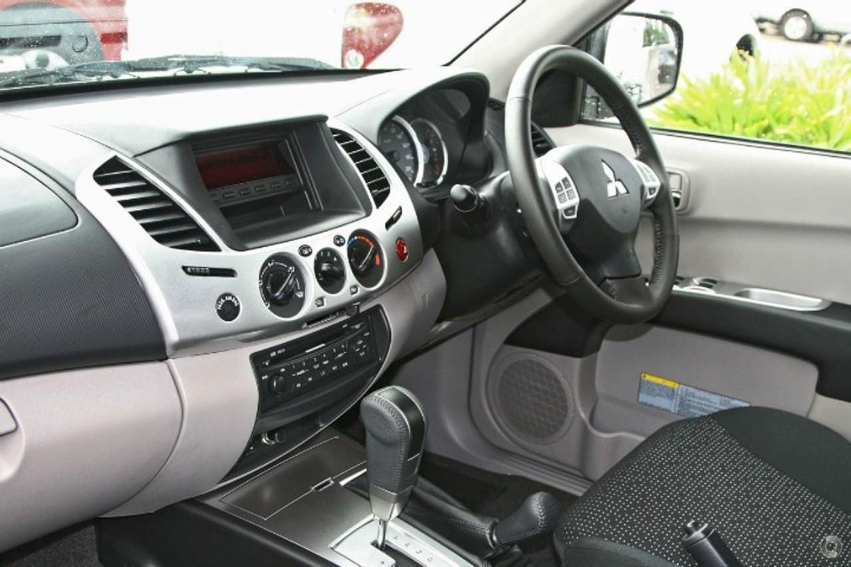 2012 Mitsubishi Triton GLX-R MN 4X4